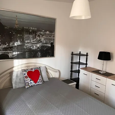 펜션 Nad Jeziorem Lubkowo